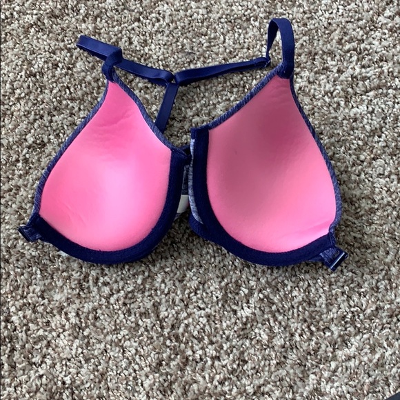 32B VS Pink Racerback Front Clasp Bra - Picture 7 of 7